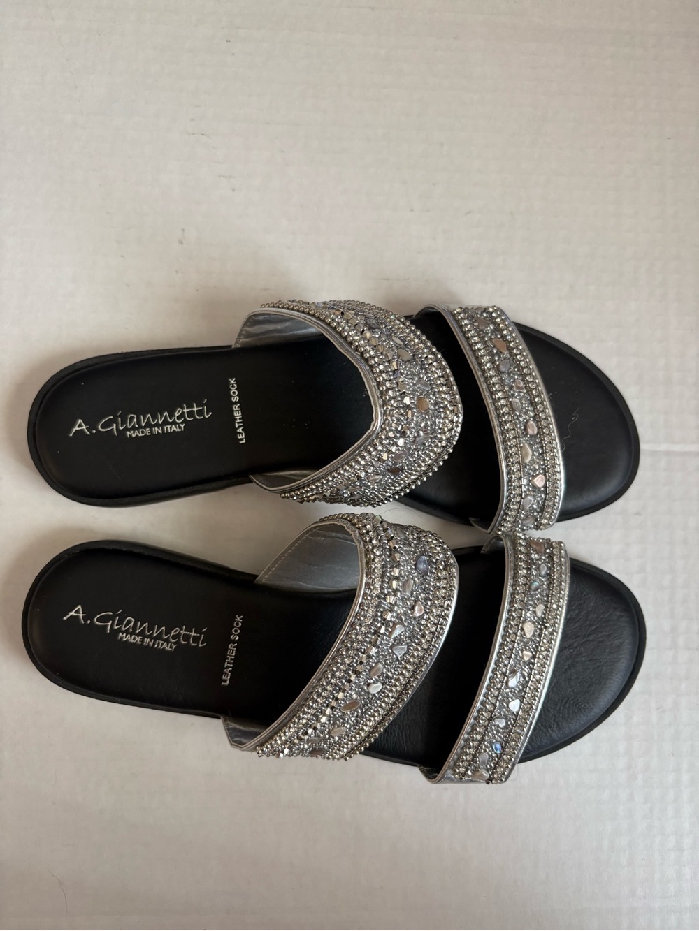 A. Giannetti Women’s Y2K Sz 7.5 Jeweled Rhinestone Double-Strap Slide Sandals. - Picture 4 of 12